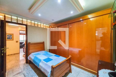 Apartamento à venda com 190m², 4 quartos e 3 vagasSuíte 2