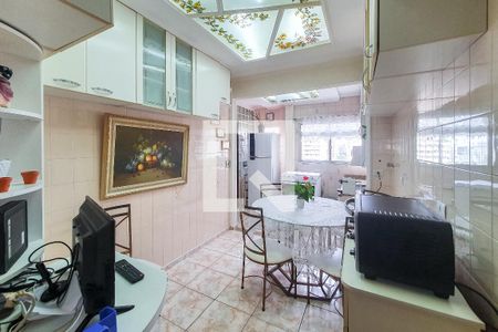 Apartamento à venda com 190m², 4 quartos e 3 vagasCozinha