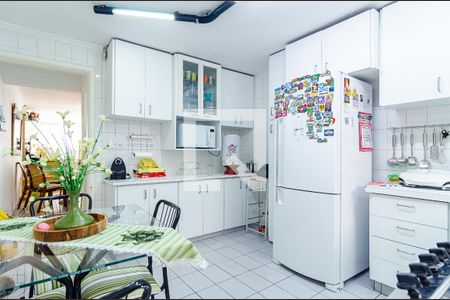 Casa à venda com 94m², 2 quartos e 2 vagasCozinha