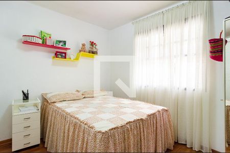 Casa à venda com 94m², 2 quartos e 2 vagasQuarto 2