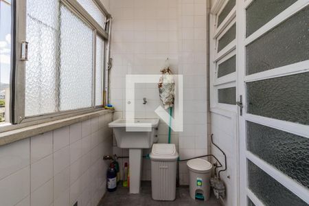 Apartamento à venda com 132m², 3 quartos e 1 vaga Apartamento à venda com 132m², 3 quartos e 1 vagaDetalhe da area de serviço