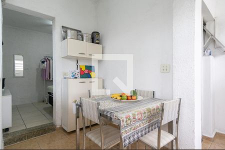 Sala e Cozinha de casa para alugar com 2 quartos, 40m² em Jardim Santo Elias, São Paulo