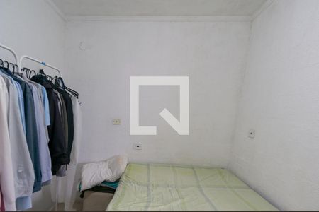 Quarto de casa para alugar com 2 quartos, 40m² em Jardim Santo Elias, São Paulo