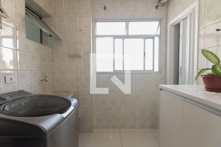 Apartamento à venda com 80m², 3 quartos e 2 vagas Apartamento à venda com 80m², 3 quartos e 2 vagasÁrea de serviço