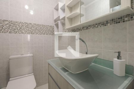 Apartamento à venda com 80m², 3 quartos e 2 vagas Apartamento à venda com 80m², 3 quartos e 2 vagasBanheiro Suíte
