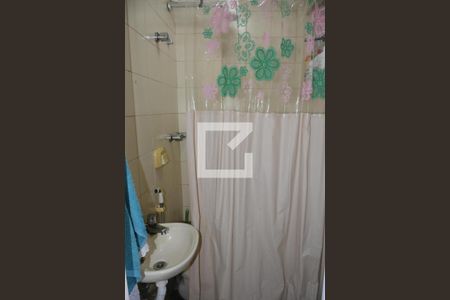 Apartamento à venda com 71m², 2 quartos e 2 vagasBanheiro de Serviço