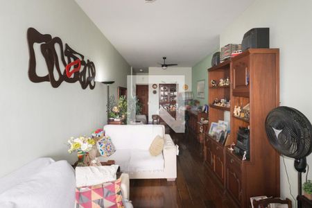 Apartamento à venda com 120m², 4 quartos e 2 vagas Apartamento à venda com 120m², 4 quartos e 2 vagasSala