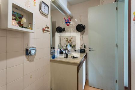 Apartamento à venda com 120m², 4 quartos e 2 vagas Apartamento à venda com 120m², 4 quartos e 2 vagasBanheiro