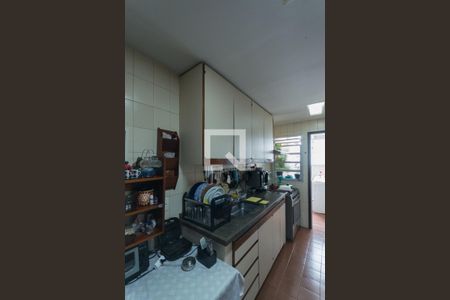 Apartamento à venda com 120m², 4 quartos e 2 vagas Apartamento à venda com 120m², 4 quartos e 2 vagasCozinha e Área de Serviço
