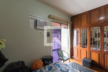 Apartamento à venda com 120m², 4 quartos e 2 vagas Apartamento à venda com 120m², 4 quartos e 2 vagasSuíte