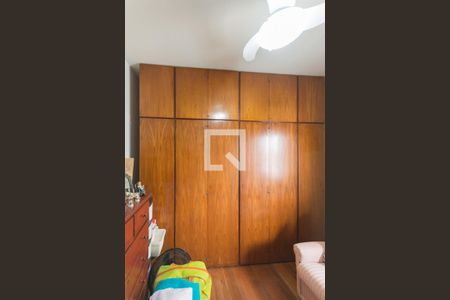 Apartamento à venda com 120m², 4 quartos e 2 vagas Apartamento à venda com 120m², 4 quartos e 2 vagasQuarto 2