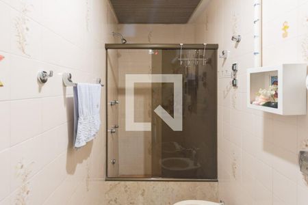 Apartamento à venda com 120m², 4 quartos e 2 vagas Apartamento à venda com 120m², 4 quartos e 2 vagasBanheiro