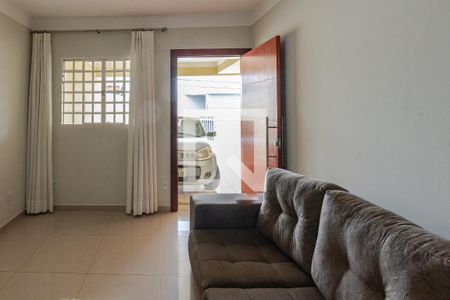 Sala de casa para alugar com 3 quartos, 201m² em Jardim Antonio Von Zuben, Campinas