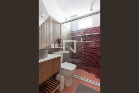 Casa à venda com 350m², 6 quartos e 6 vagas Casa à venda com 350m², 6 quartos e 6 vagasBanheiro Suite 2