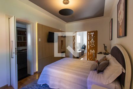 Casa à venda com 350m², 6 quartos e 6 vagas Casa à venda com 350m², 6 quartos e 6 vagasSuite 3