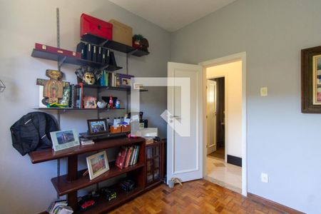 Casa à venda com 350m², 6 quartos e 6 vagas Casa à venda com 350m², 6 quartos e 6 vagasQuarto 1