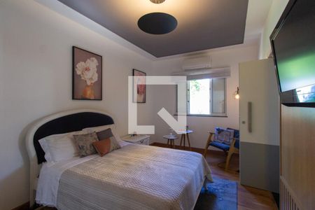 Casa à venda com 350m², 6 quartos e 6 vagas Casa à venda com 350m², 6 quartos e 6 vagasSuite 3