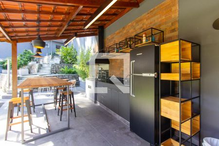 Casa à venda com 350m², 6 quartos e 6 vagas Casa à venda com 350m², 6 quartos e 6 vagasChurrasqueira