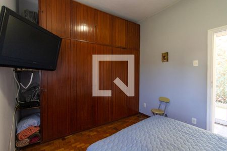 Casa à venda com 350m², 6 quartos e 6 vagas Casa à venda com 350m², 6 quartos e 6 vagasQuarto 2