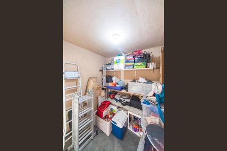 Casa à venda com 175m², 2 quartos e 1 vaga Casa à venda com 175m², 2 quartos e 1 vagaQuarto de Serviço