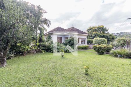 Casa à venda com 150m², 4 quartos e 2 vagas Casa à venda com 150m², 4 quartos e 2 vagasJardim
