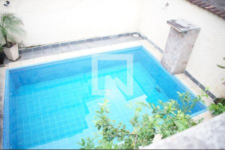 Casa à venda com 340m², 4 quartos e 3 vagasPiscina