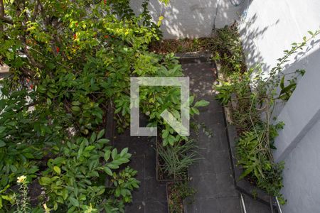 Casa à venda com 340m², 4 quartos e 3 vagas Casa à venda com 340m², 4 quartos e 3 vagasvista quintal