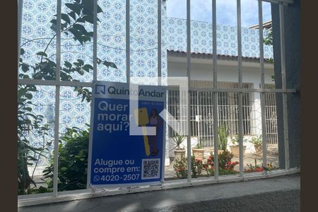 Casa à venda com 340m², 4 quartos e 3 vagas Casa à venda com 340m², 4 quartos e 3 vagasPlaquinha