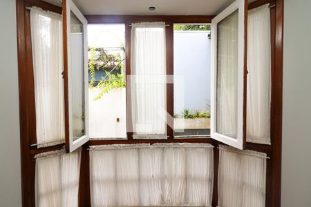 Casa à venda com 145m², 3 quartos e 1 vaga Casa à venda com 145m², 3 quartos e 1 vagaVista da Sala de Jantar