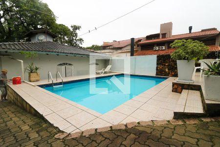 Casa à venda com 145m², 3 quartos e 1 vaga Casa à venda com 145m², 3 quartos e 1 vagaPiscina