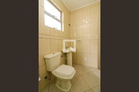 Casa à venda com 145m², 3 quartos e 1 vaga Casa à venda com 145m², 3 quartos e 1 vagaBanheiro da Suíte 1