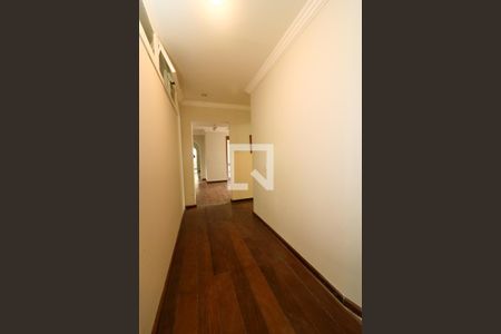 Casa à venda com 145m², 3 quartos e 1 vaga Casa à venda com 145m², 3 quartos e 1 vagaCorredor