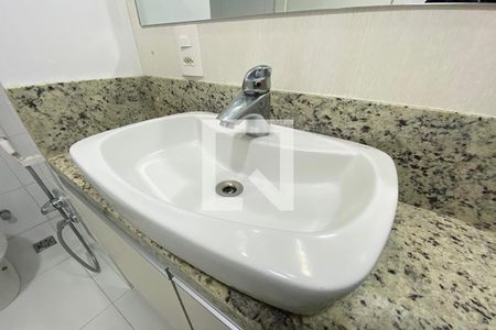 Apartamento à venda com 105m², 3 quartos e 2 vagasPia do Banheiro da Suíte