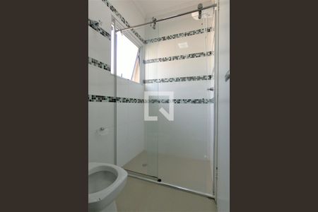 Casa à venda com 180m², 3 quartos e 4 vagasBanheiro Suíte 3