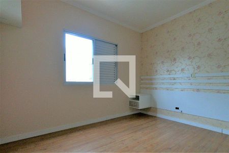 Casa à venda com 180m², 3 quartos e 4 vagasSuíte 2