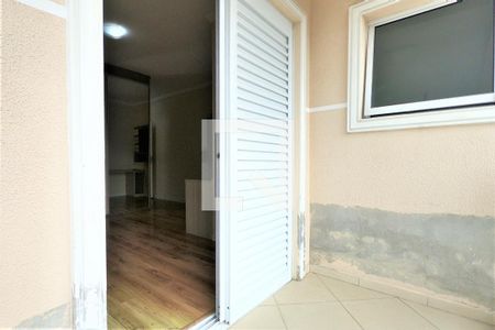 Casa à venda com 180m², 3 quartos e 4 vagasVaranda Suite 1
