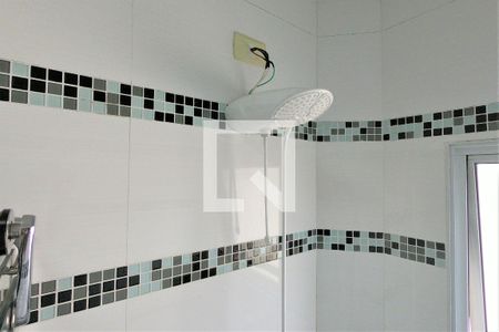 Casa à venda com 180m², 3 quartos e 4 vagasBanheiro Suíte 2