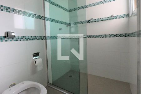 Casa à venda com 180m², 3 quartos e 4 vagasBanheiro Suíte 1