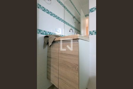 Casa à venda com 180m², 3 quartos e 4 vagasBanheiro Suíte 1