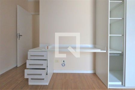 Casa à venda com 180m², 3 quartos e 4 vagasSuíte 3