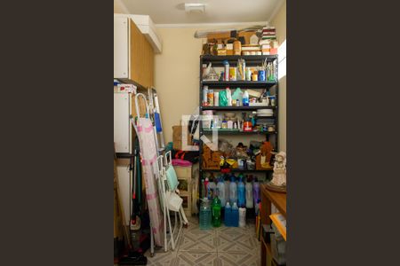 Casa à venda com 179m², 3 quartos e 2 vagas Casa à venda com 179m², 3 quartos e 2 vagasQuarto de Serviço