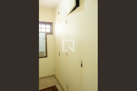 Casa à venda com 179m², 3 quartos e 2 vagas Casa à venda com 179m², 3 quartos e 2 vagasCloset Suíte