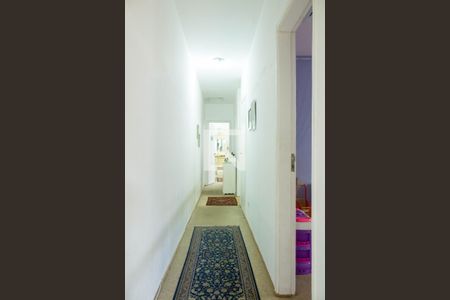 Casa à venda com 179m², 3 quartos e 2 vagas Casa à venda com 179m², 3 quartos e 2 vagasCorredor