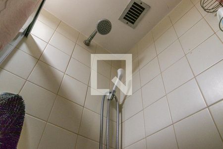 Apartamento à venda com 58m², 2 quartos e 1 vagaBanheiro Social