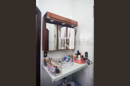 Casa à venda com 160m², 4 quartos e 2 vagasBanheiro Social