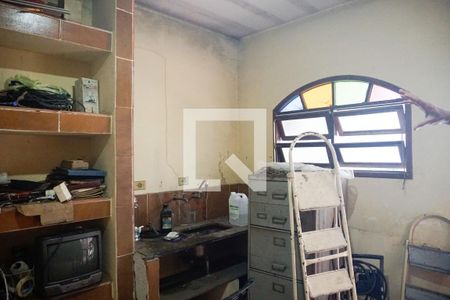 Casa à venda com 160m², 4 quartos e 2 vagasCozinha e Quarto do fundo