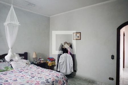 Casa à venda com 160m², 4 quartos e 2 vagasSuíte