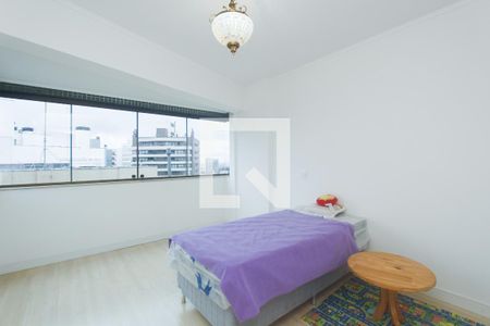Apartamento à venda com 250m², 3 quartos e 3 vagas Apartamento à venda com 250m², 3 quartos e 3 vagasSUITE 1