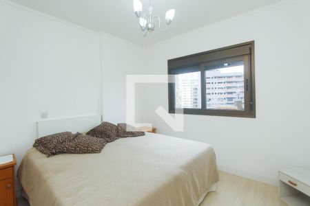 Apartamento à venda com 250m², 3 quartos e 3 vagas Apartamento à venda com 250m², 3 quartos e 3 vagasSUITE 2