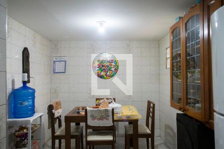Casa à venda com 240m², 3 quartos e sem vaga